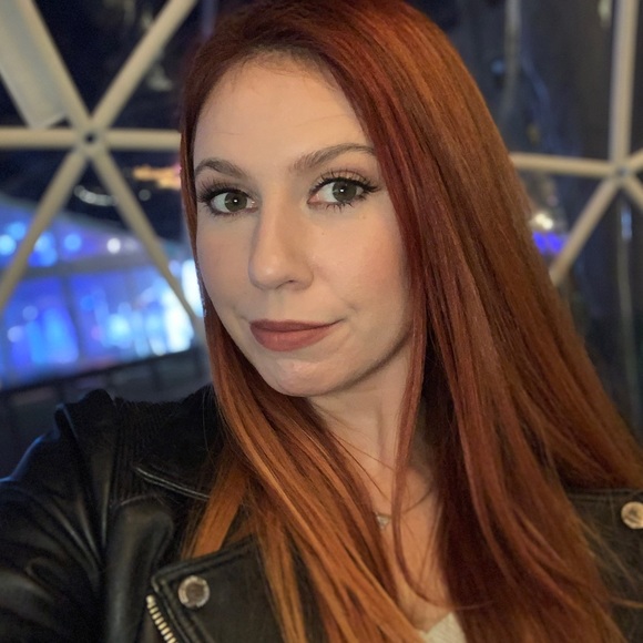 Meet your Posher, Amanda - Picture 1 of 1